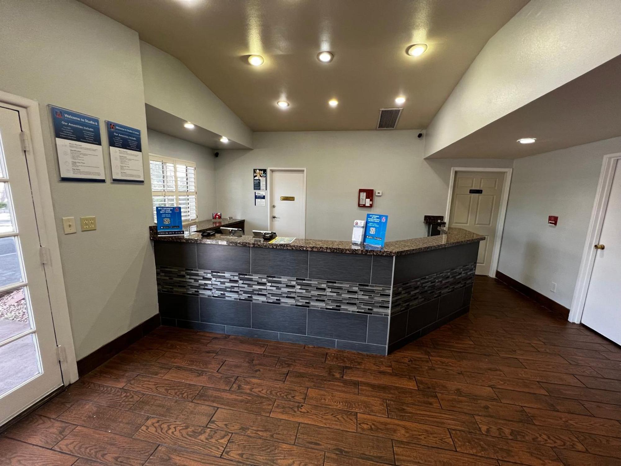 弗拉格斯塔夫豪生国际酒店 外观 照片